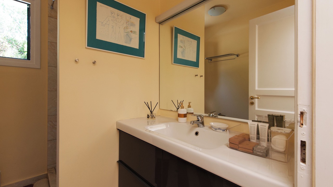 Photo of Bathroom in Grambia