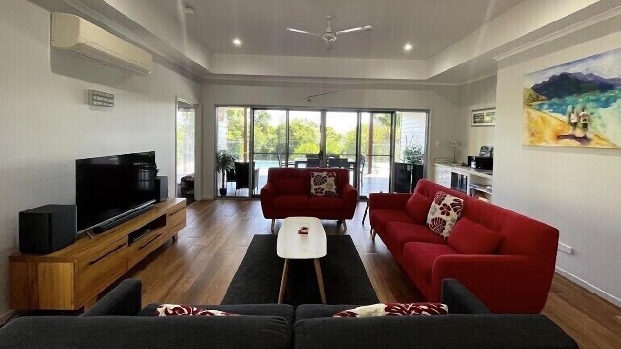 Photo of Livingroom in Hideaway Bay