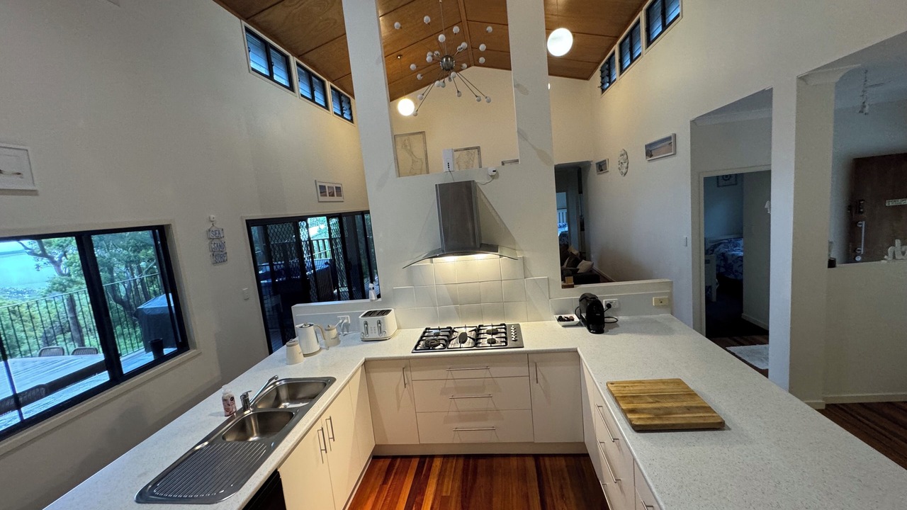 Photo of Kitchen in Kingfisher Bay