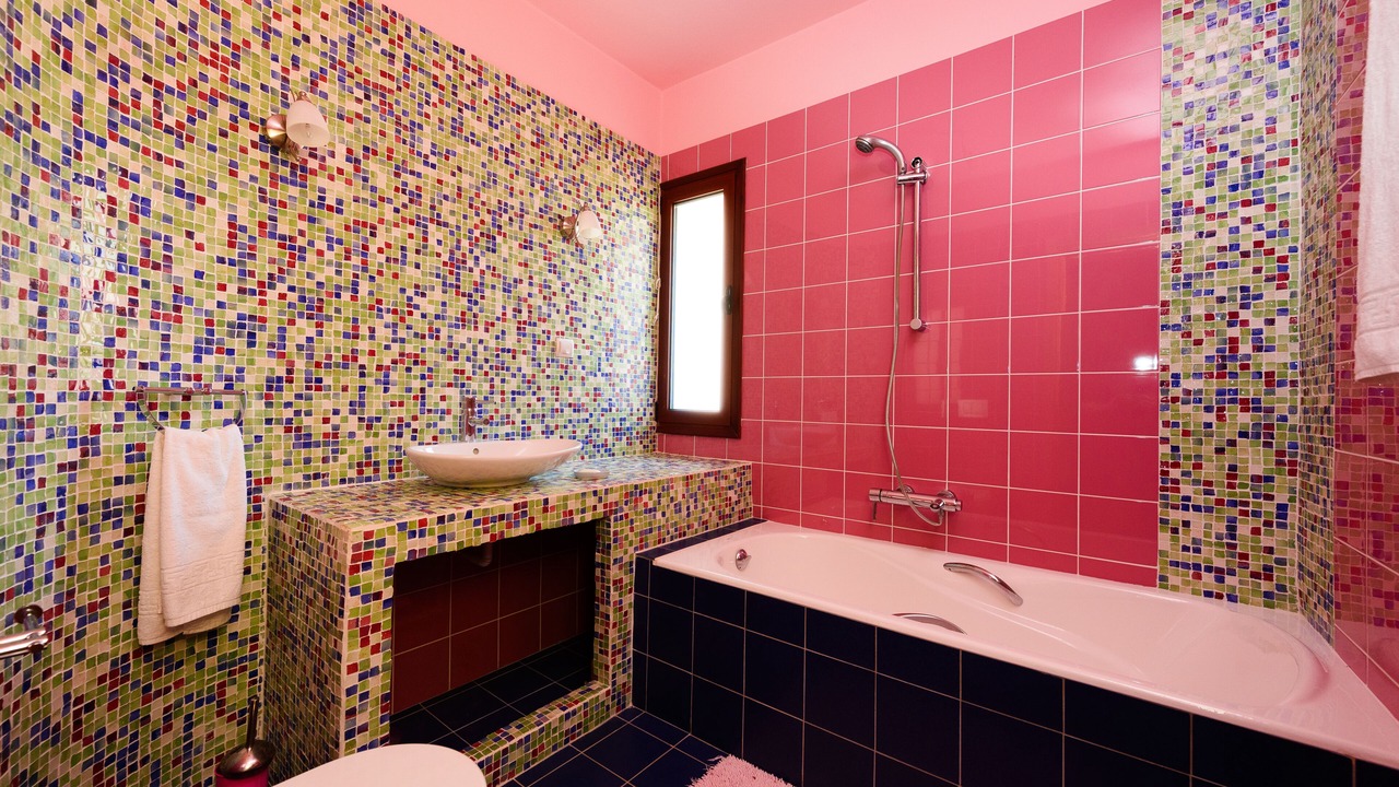 Photo of Bathroom in Karystos