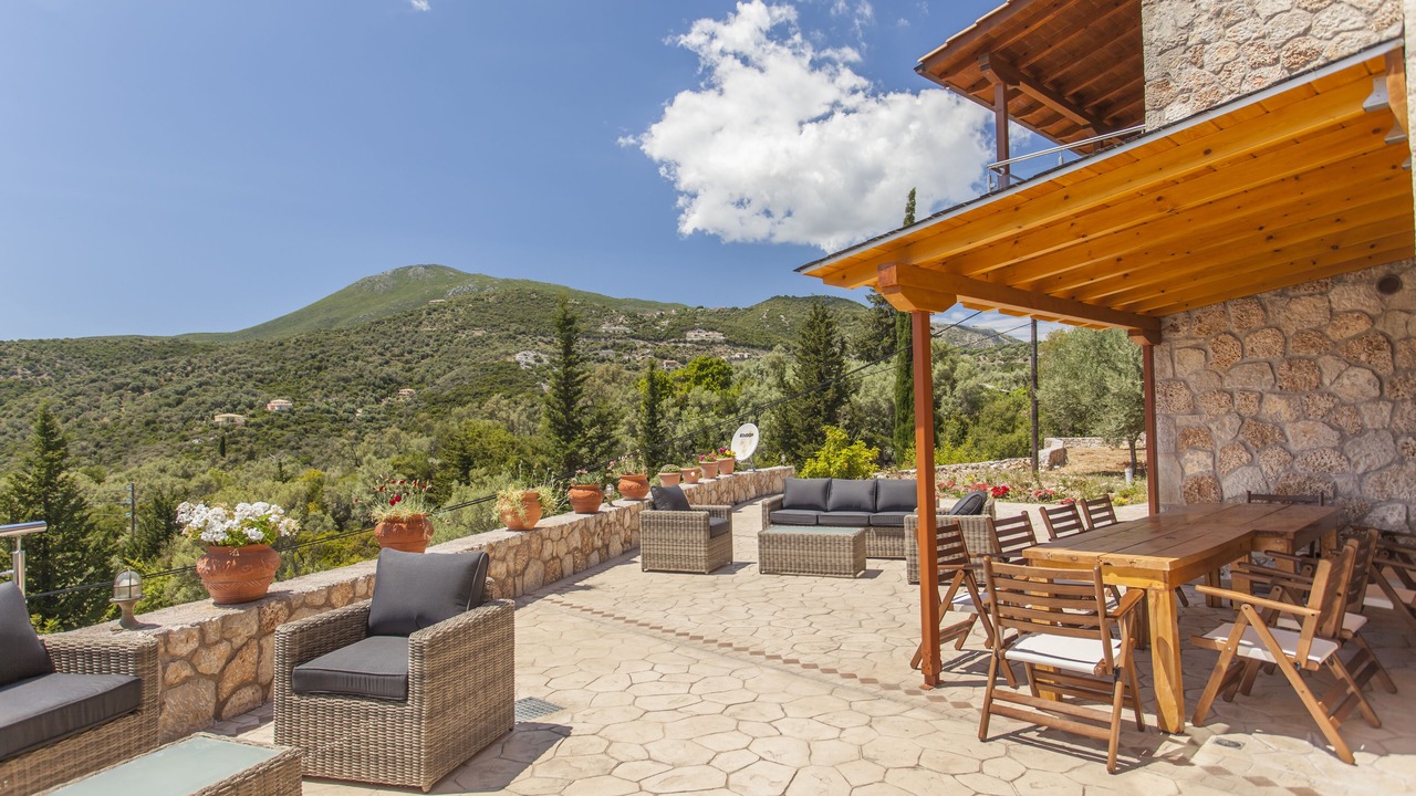 Photo of Patio Balcony in Mikros Gialos
