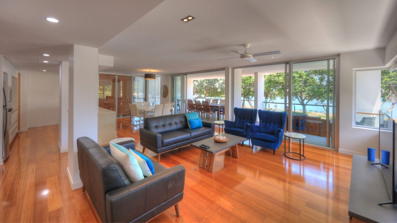 Photo of Livingroom in Horseshoe Bay