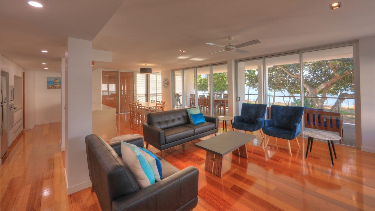 Photo of Livingroom in Horseshoe Bay