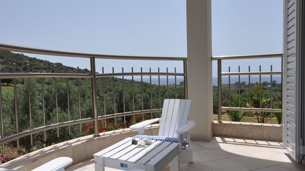 Photo of Patio Balcony in Kandia