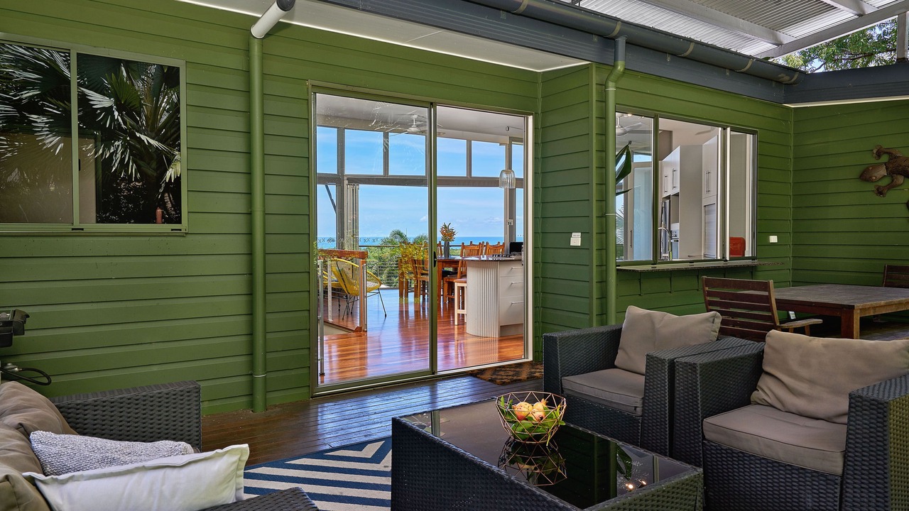 Photo of Livingroom in Palm Cove