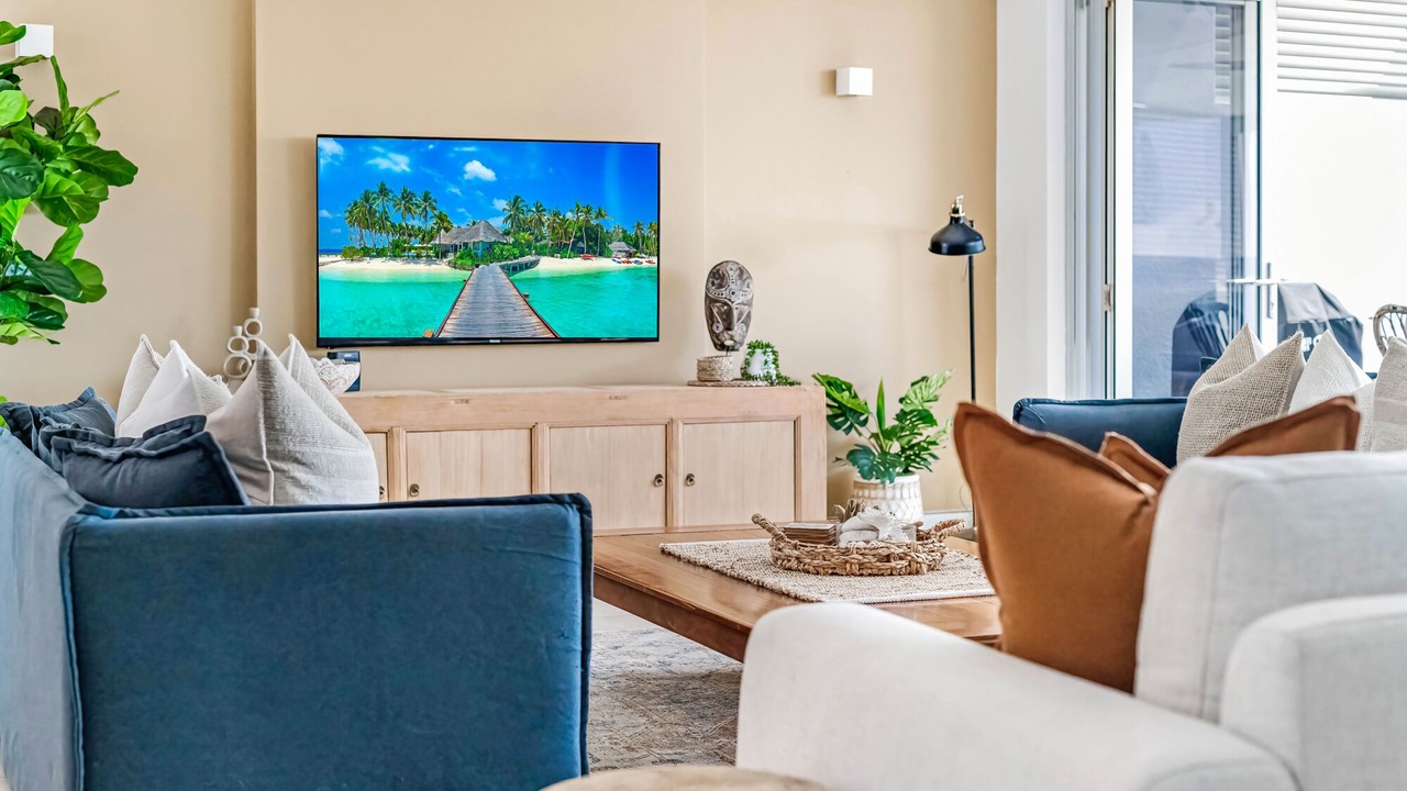 Photo of Livingroom in Alexandra Headland