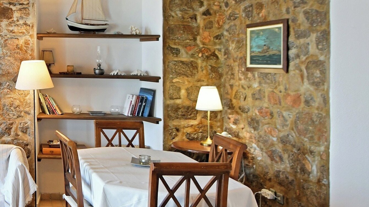 Photo of Others in Hydra