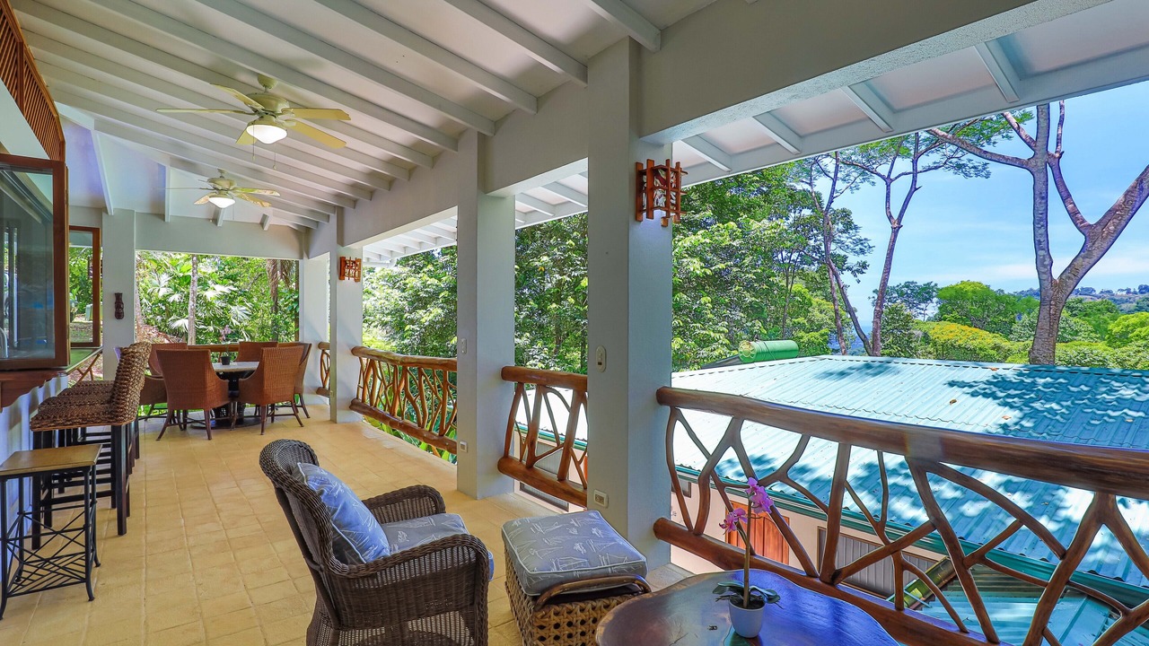 Photo of Patio Balcony in Portalon