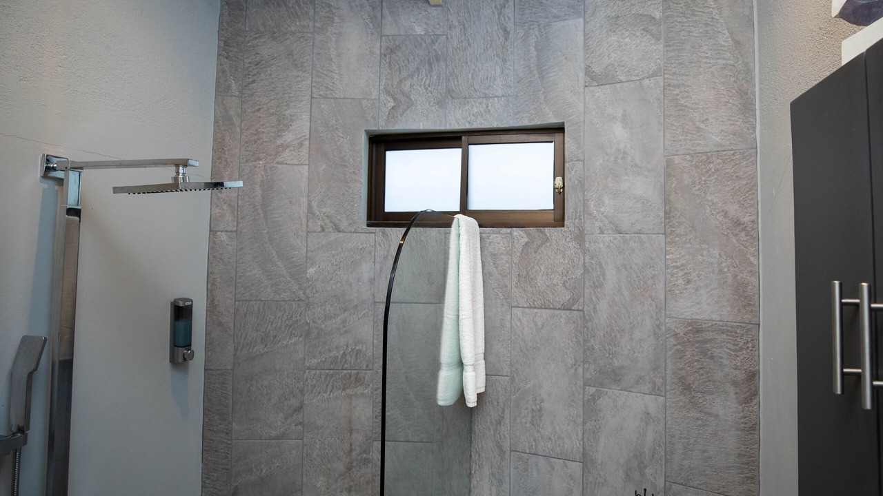 Photo of Bathroom in Portalon