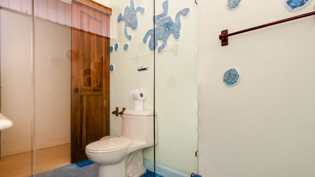 Photo of Bathroom in Portalon