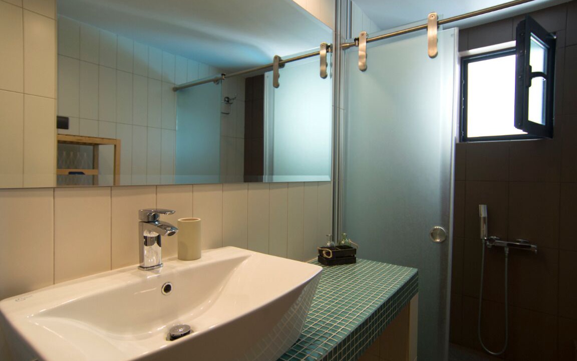 Photo of Bathroom in Eretria