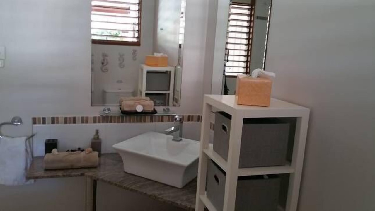 Photo of Bathroom in Trinity Beach
