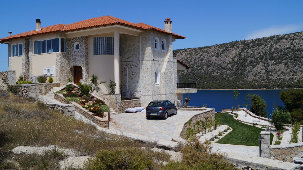 Photo of Outdoor in Limni Vouliagmenis