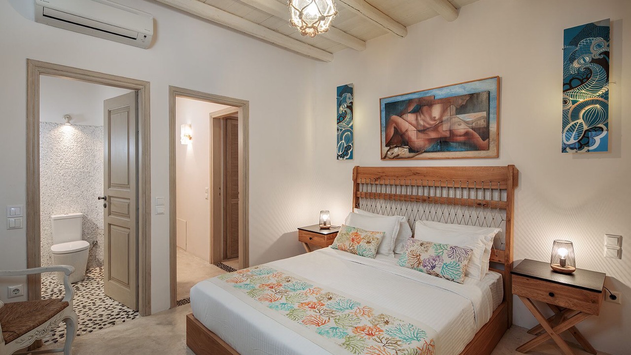 Photo of Bedroom in Ornos