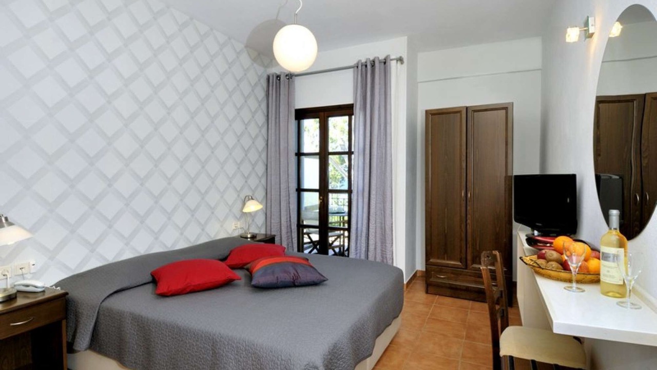 Photo of Bedroom in Kala Nera