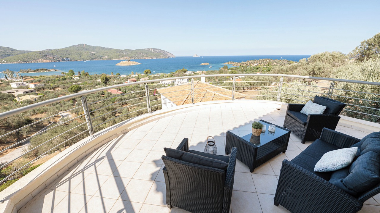 Photo of Patio Balcony in Galatas