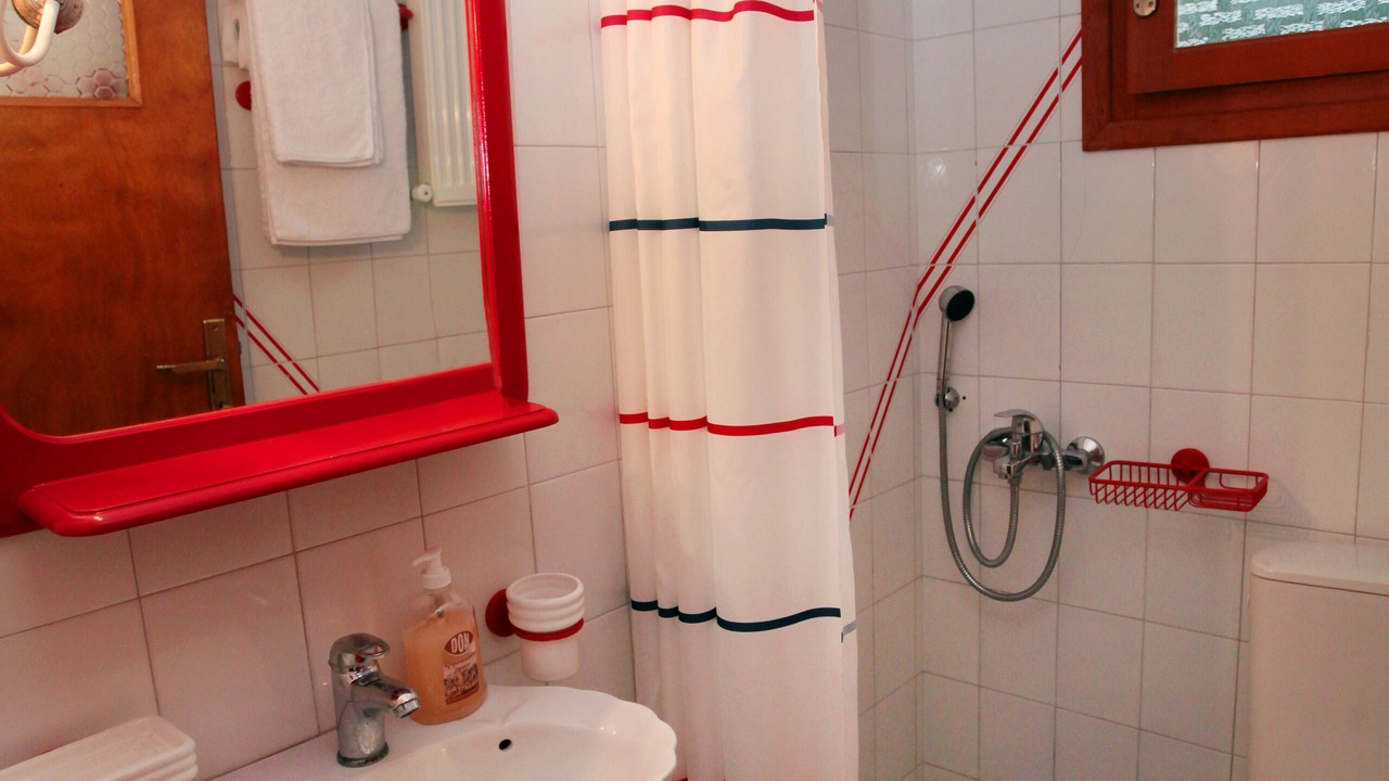 Photo of Bathroom in Skiros