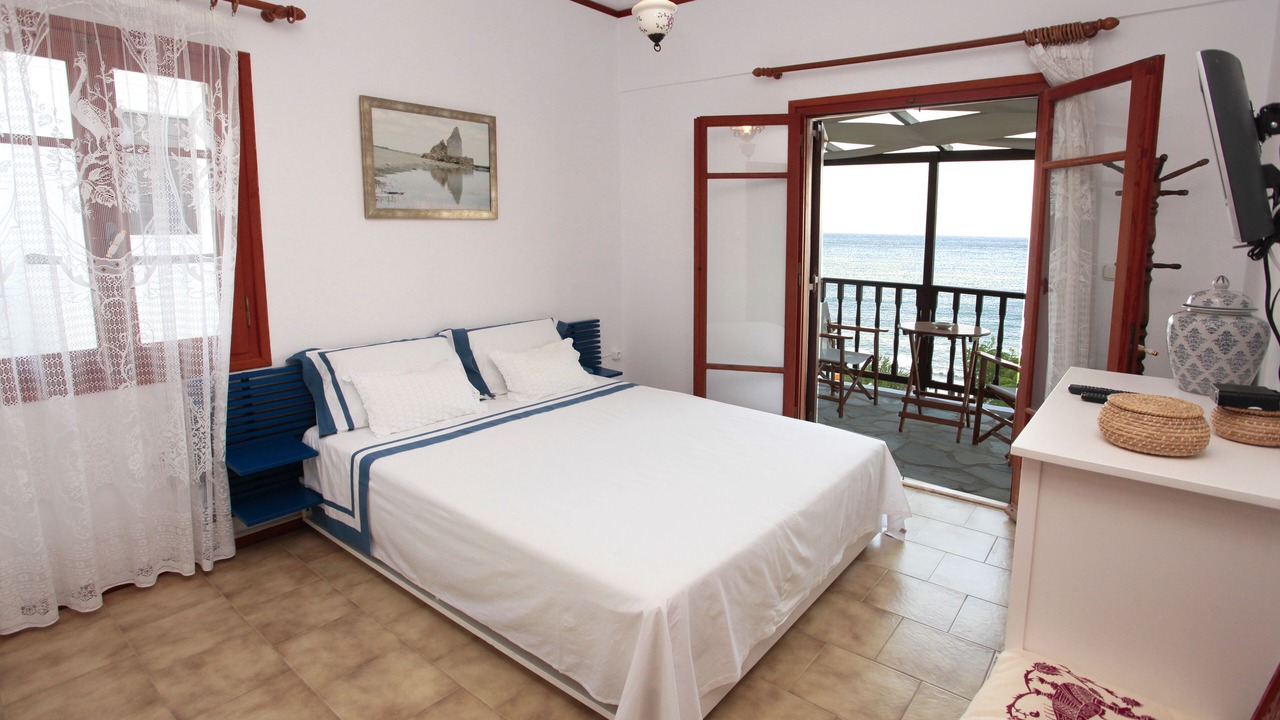 Photo of Bedroom in Skiros