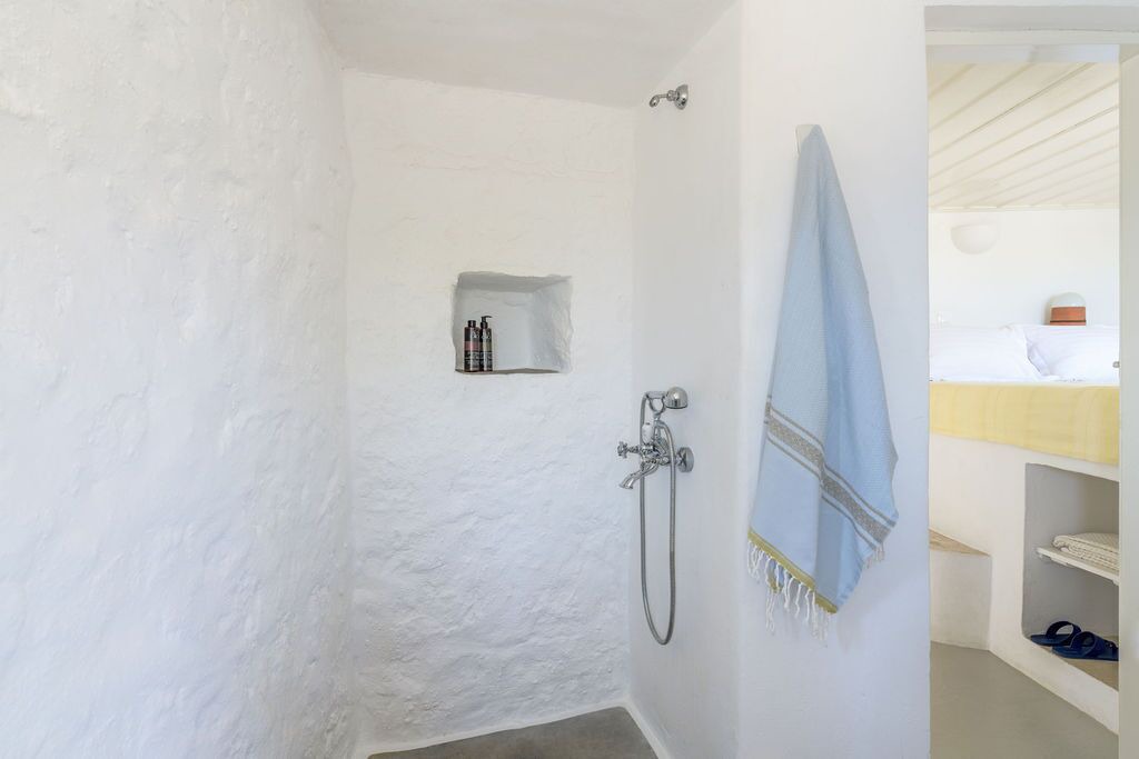 Photo of Bathroom in Paraga