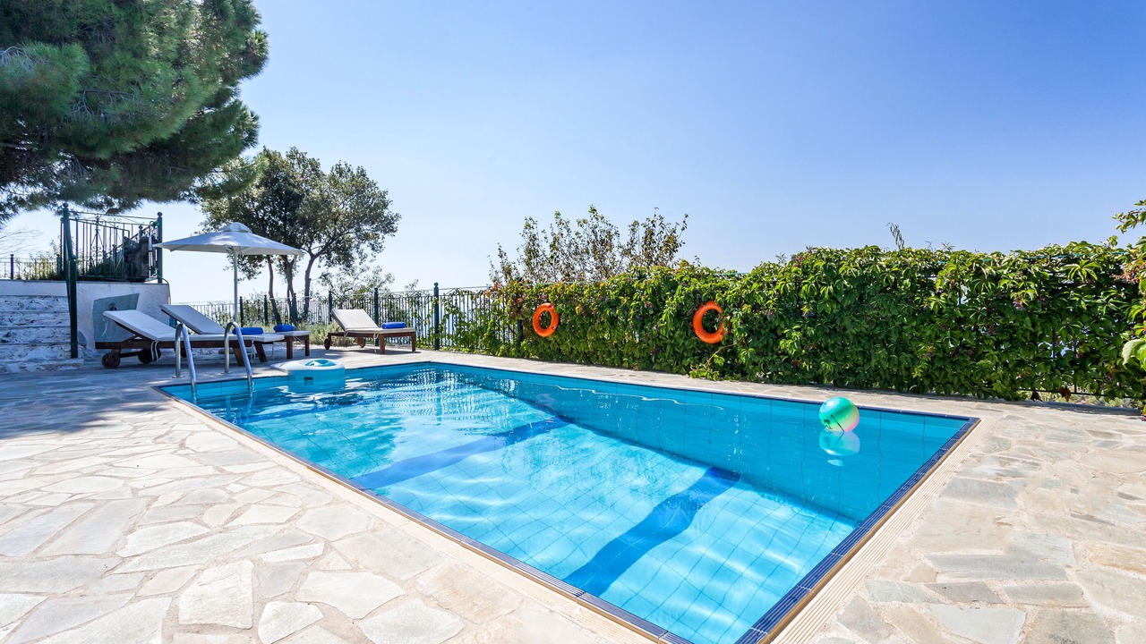 Photo of Outdoor in Glossa