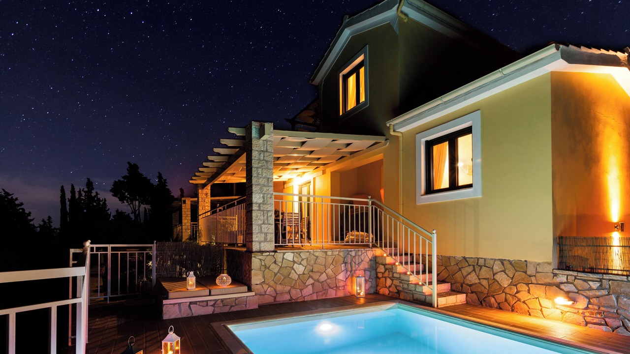 Photo of Outdoor in Monodendri