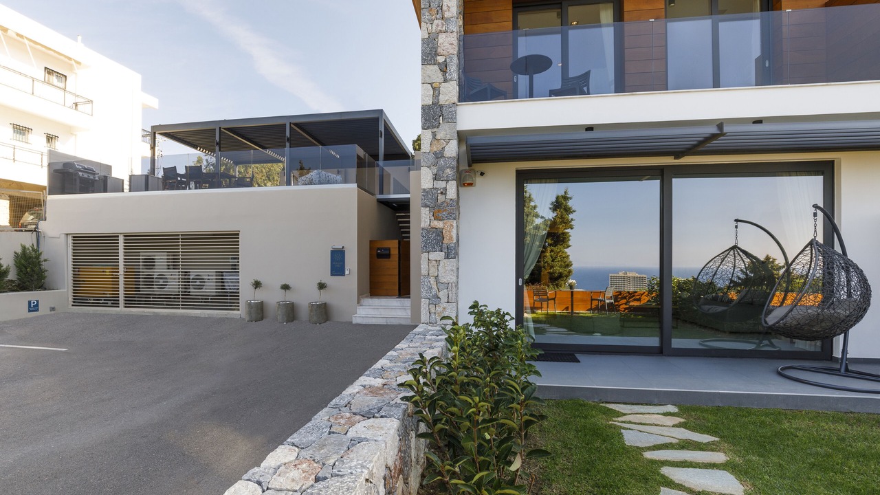 Photo of Outdoor in Ixia