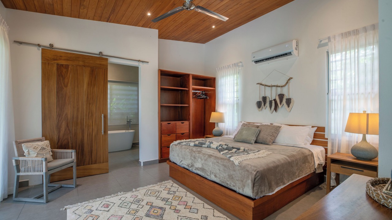 Photo of Bedroom in Playa Guiones