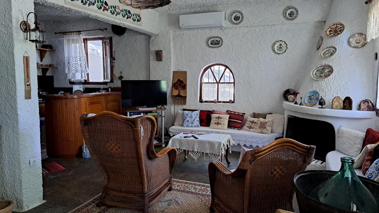 Photo of Livingroom in Katakali