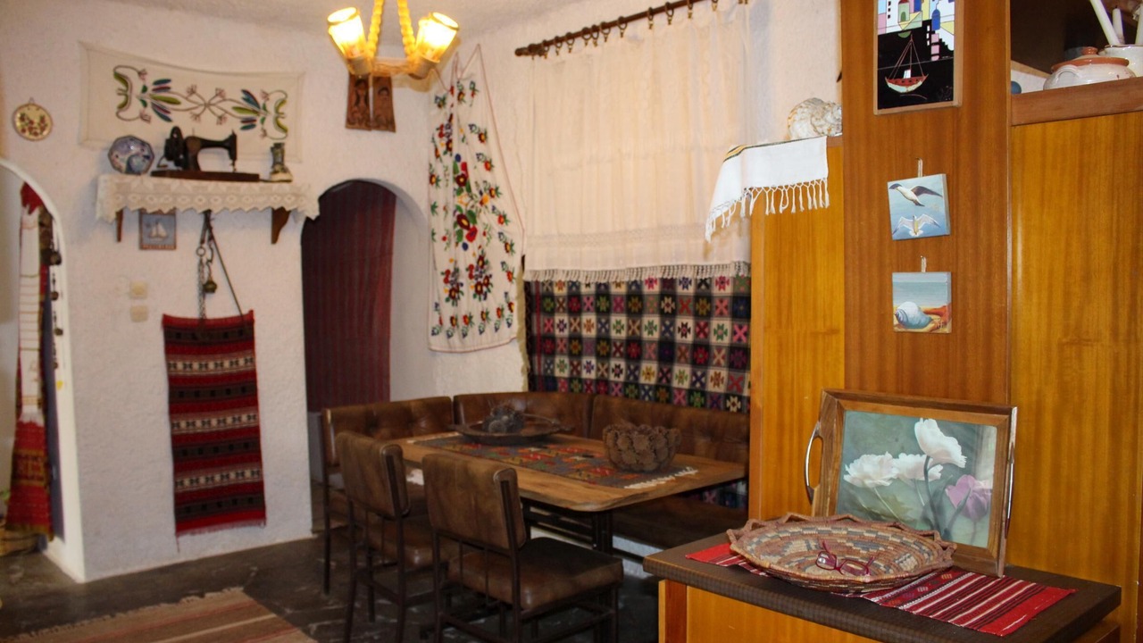 Photo of Livingroom in Katakali