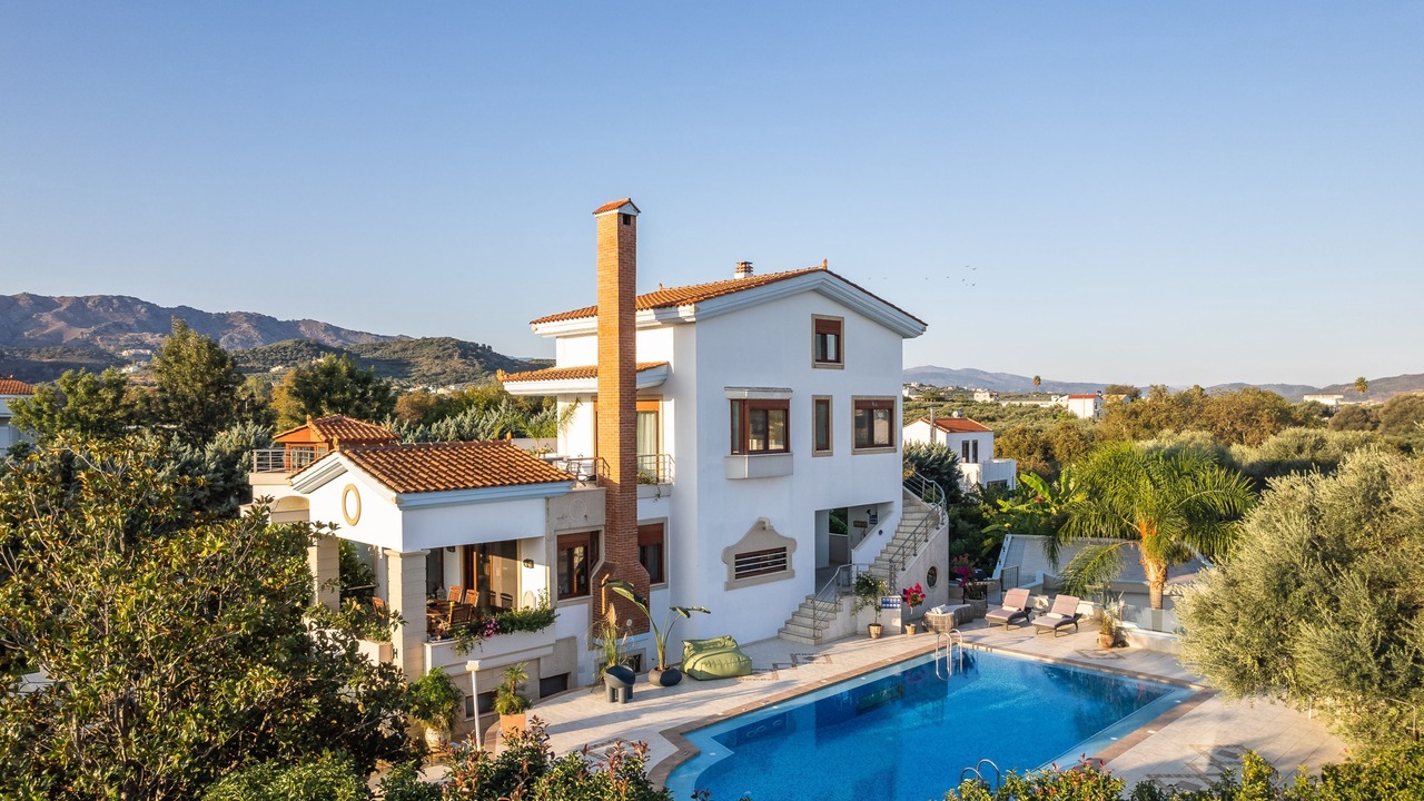 Photo of Outdoor in Perivolia