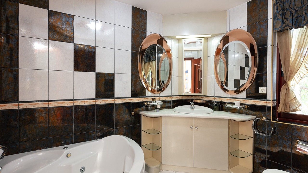Photo of Bathroom in Perivolia