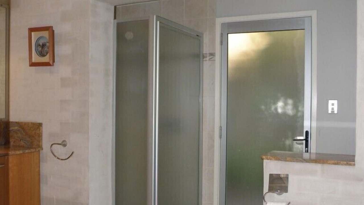 Photo of Bathroom in Point Lookout