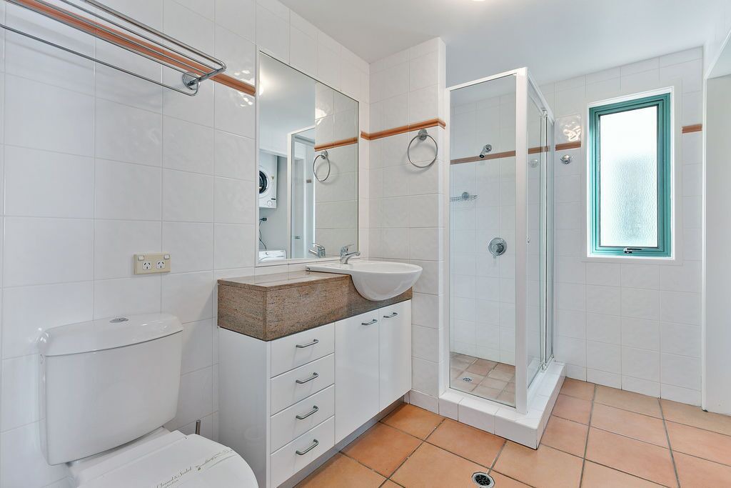 Photo of Bathroom in Point Lookout
