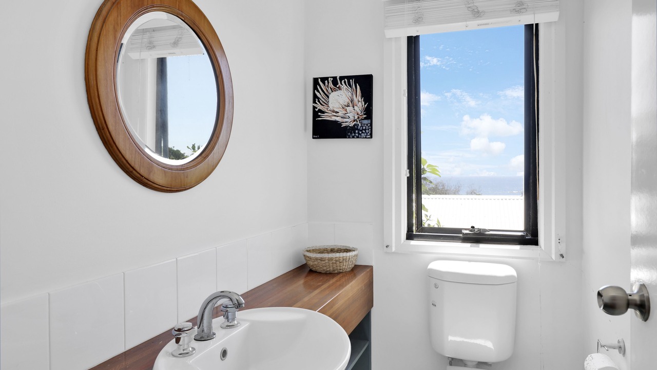 Photo of Bathroom in Point Lookout