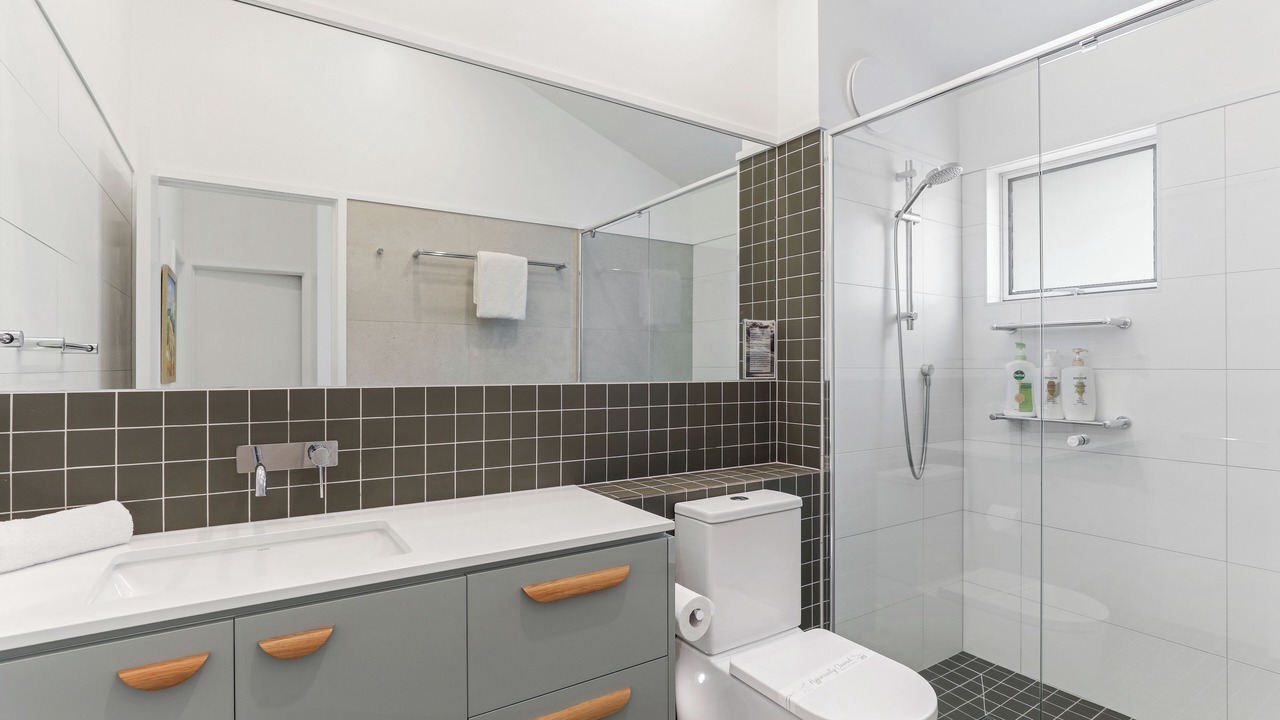 Photo of Bathroom in Point Lookout