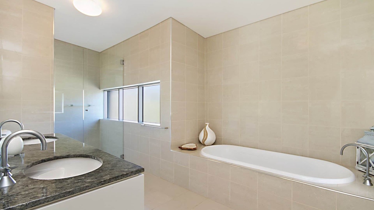 Photo of Bathroom in Currumbin