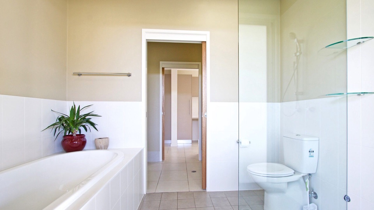 Photo of Bathroom in Coolangatta