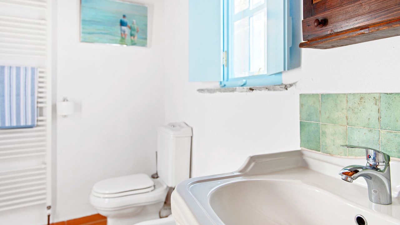 Photo of Bathroom in Tiros