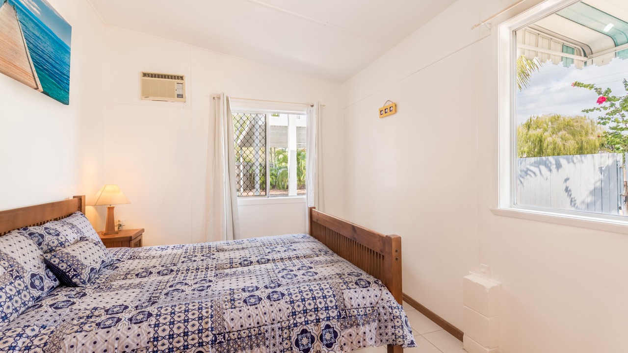 Photo of Bedroom in Holloways Beach