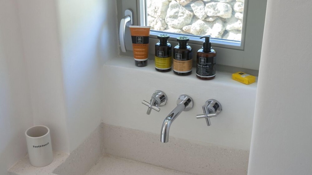 Photo of Bathroom in Aroniadika