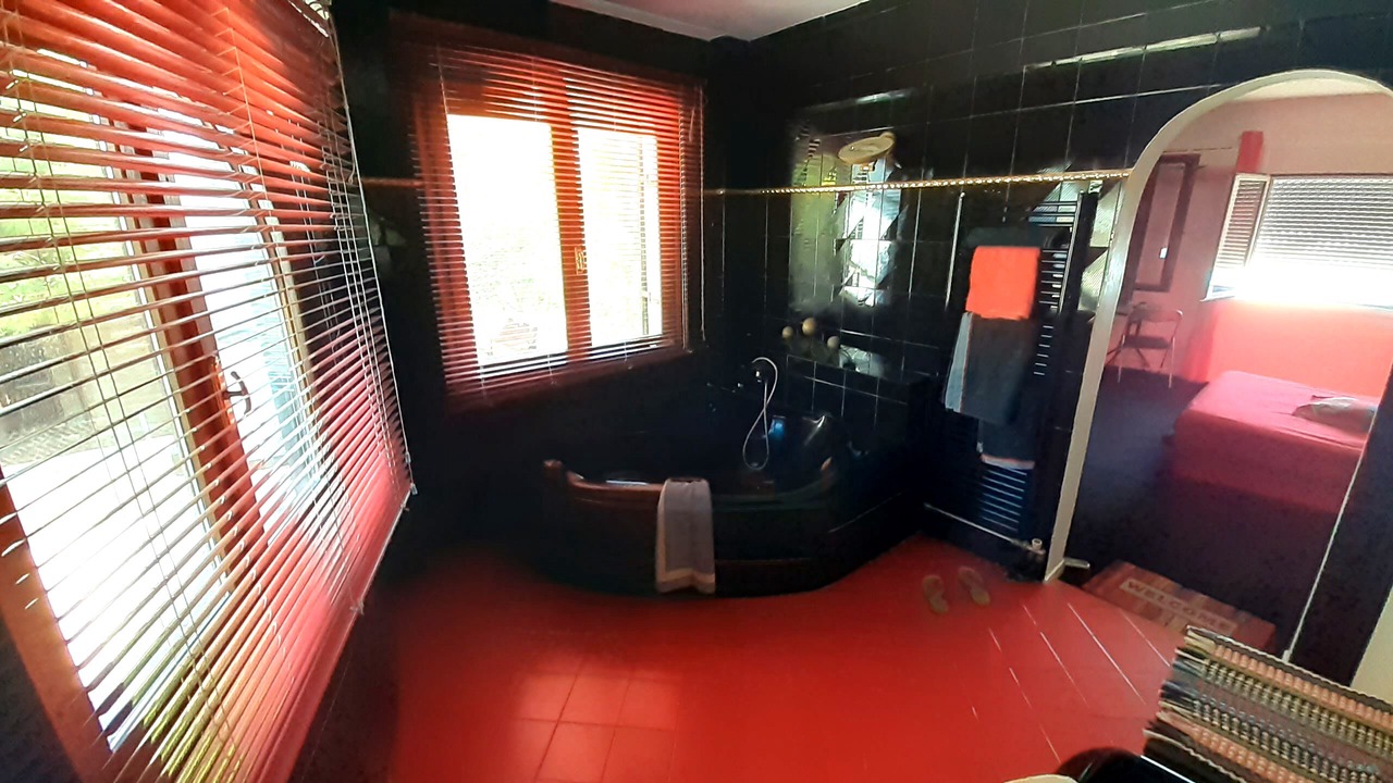 Photo of Bathroom in Pylos-Nestoras