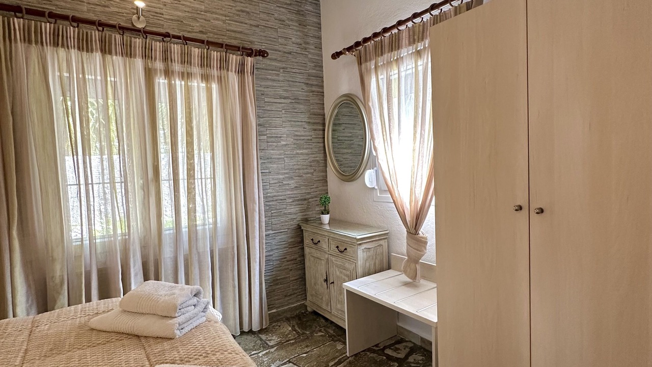 Photo of Bedroom in Alikias