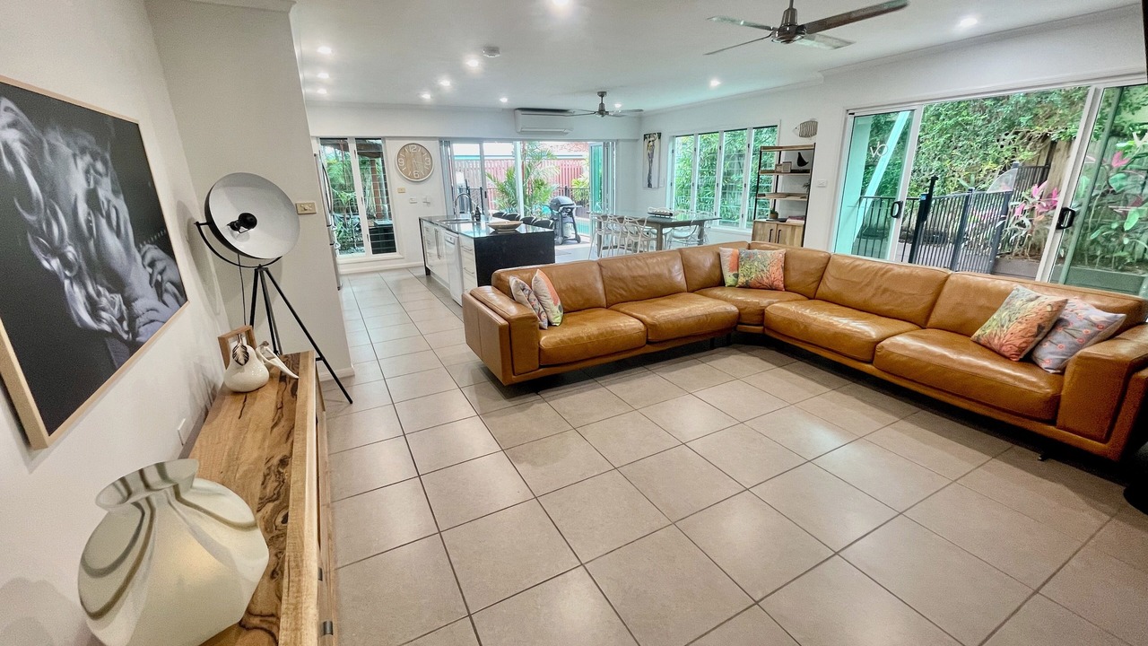 Photo of Livingroom in Palm Cove