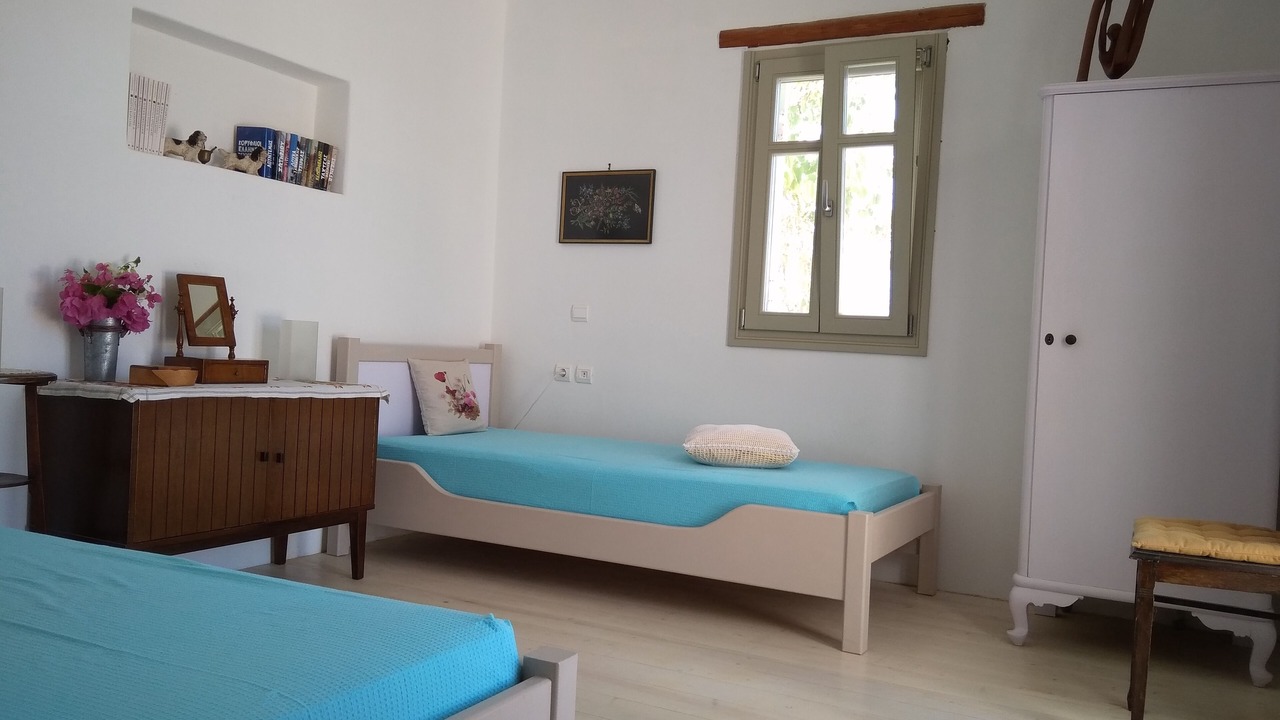 Photo of Bedroom in Drios