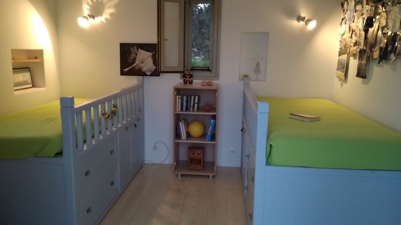 Photo of Bedroom in Drios