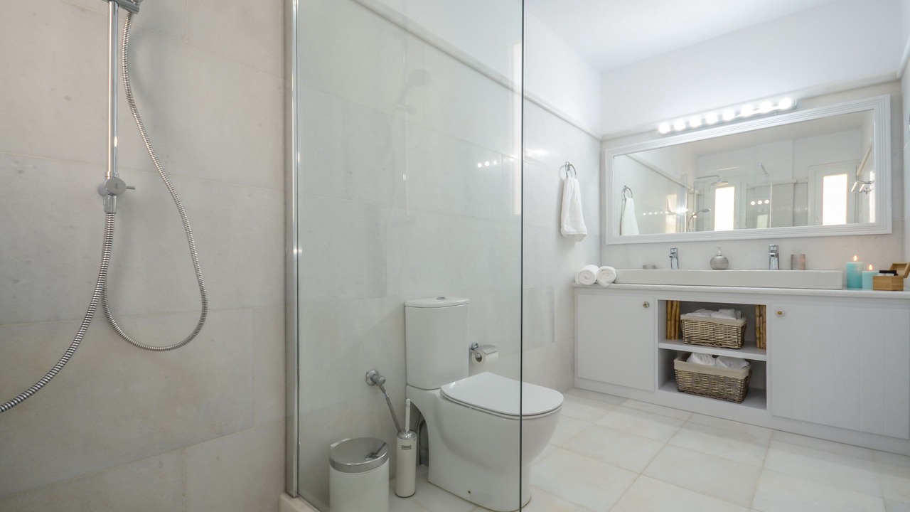 Photo of Bathroom in Plaka