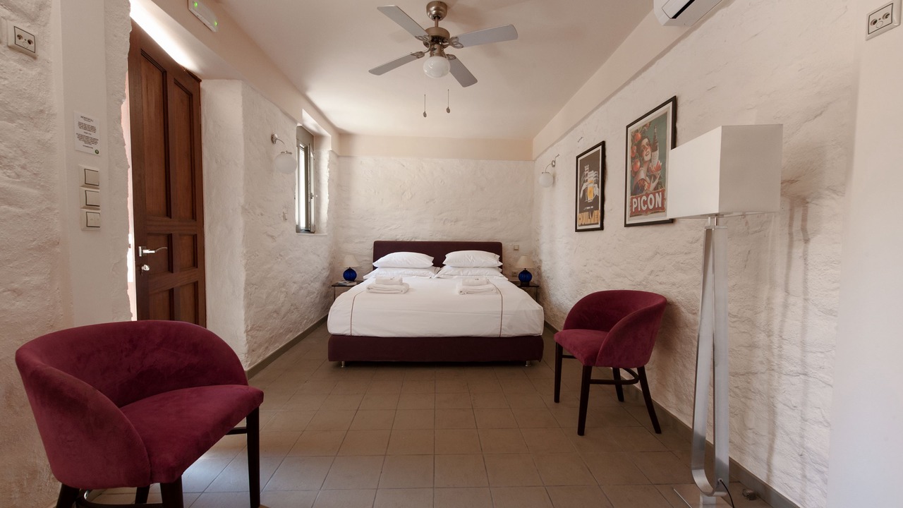 Photo of Bedroom in Grambia