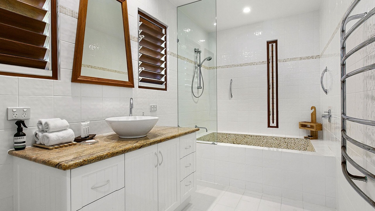 Photo of Bathroom in Sunrise Beach