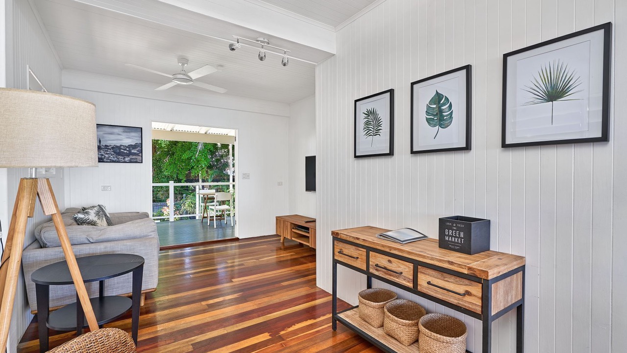 Photo of Livingroom in Clifton Beach