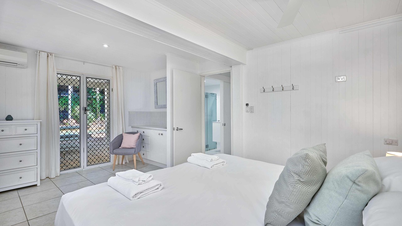Photo of Bedroom in Clifton Beach